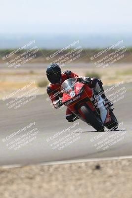 media/Sep-20-2025-TrackDaz (Sat) [[27f0cde673]]/A Group/2pm (Turn 9)/